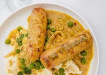Salchichas frescas al curry, receta fácil y súper sabrosa