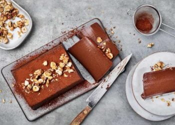 El mejor postre de chocolate con 2 ingredientes para sorprender a toda familia