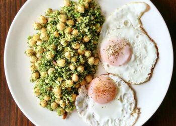 Así hago el huevo a la plancha, perfecto para mojar y cero grasiento