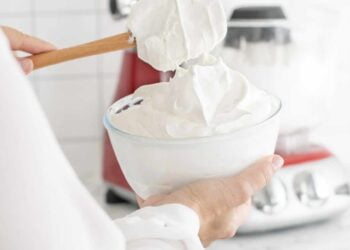 Recupera la nata cortada con este truco fácil