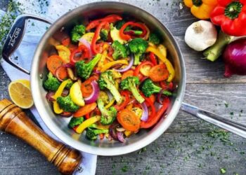 Salteado de verduras, la guarnición perfecta para platos de carne y de pescado