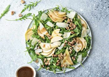 Ensalada de pera y nueces, receta fácil y rápida perfecta para otoño