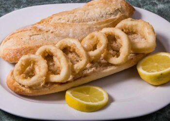 Bocadillo de calamares, la receta tradicional madrileña para disfrutar desde casa