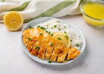 Pollo al limón, la famosa receta oriental fácil y rápida